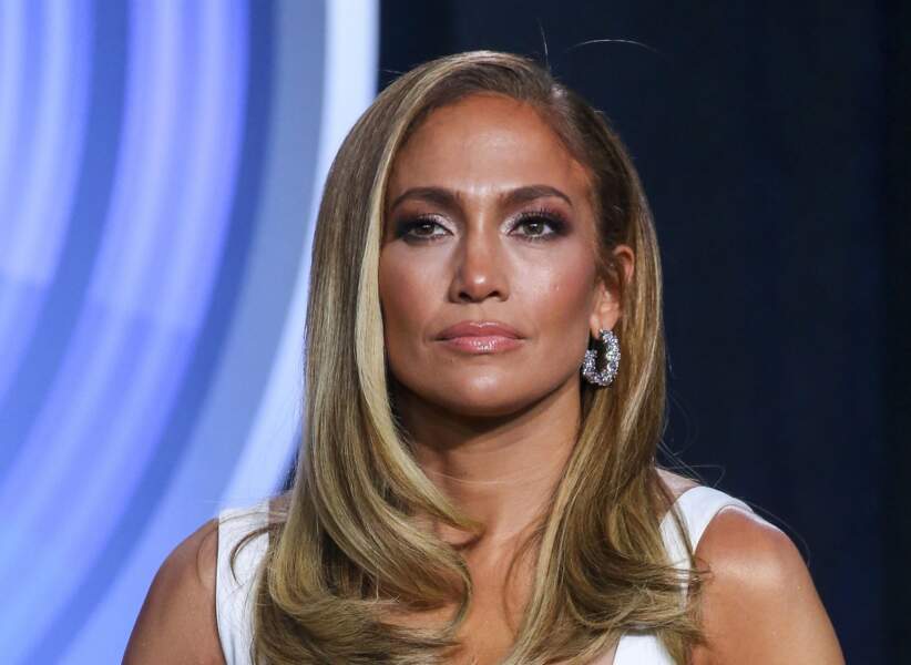 Jennifer Lopez : contouring version glow