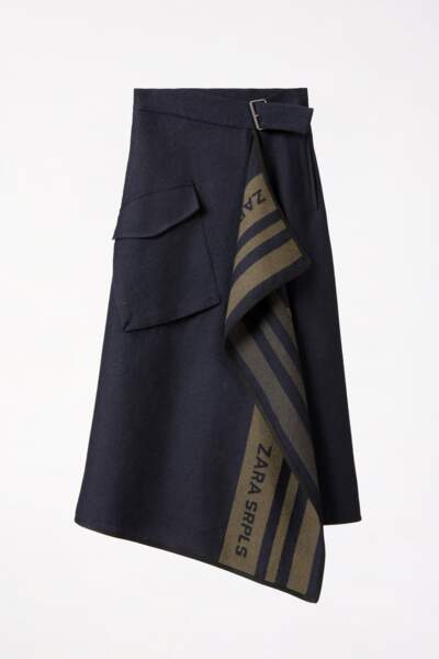 Jupe drapée, 79,95 €, Zara.