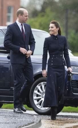 Ce n'est pas la première fois ce 11 février que Kate Middleton fait appel à la maison anglaise qui avait dessiné sa robe de mariée