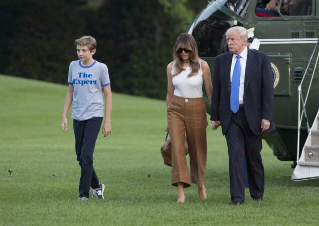Barron Trump et sa famille de retour à la Maison Blanche à Washington, après un voyage dans le New Jersey, le 11 juin 2017