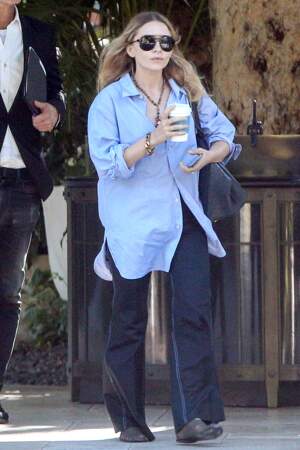 Mary-Kate Olsen en chemise d'homme