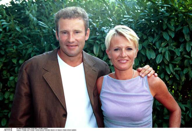 1999 : Sophie Davant et son mari depuis 8 ans, Pierre Sled avec qui elle divorcera au bout de 23 ans de mariage.