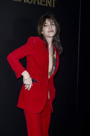 Charlotte Gainsbourg au photocall du défilé de mode prêt-à-porter Saint Laurent à Paris le 25 février 2020