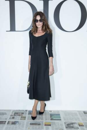 Carla Bruni a été aperçue au défilé Dior, ce mardi 25 février, à Paris