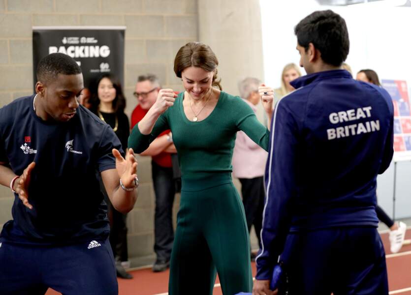 Kate Middleton mouille son survêt au stade olympique de Londres
