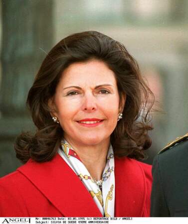 Née Sommerlath, la future reine Silvia de Suède a occupé différents postes diplomatique avant d'épouser le prince héritier Carl-Gustav en 1976.