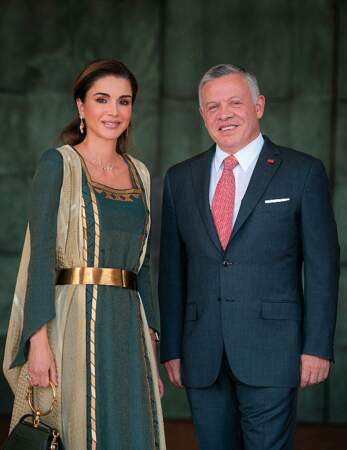 Le roi Abdallah II et Rania se rencontrent en 1993 et se fiancent deux mois plus tard. Ils se marient au mois de juin de cette même année. Toujours aussi amoureux, ils ont donné naissance à quatre enfants. 