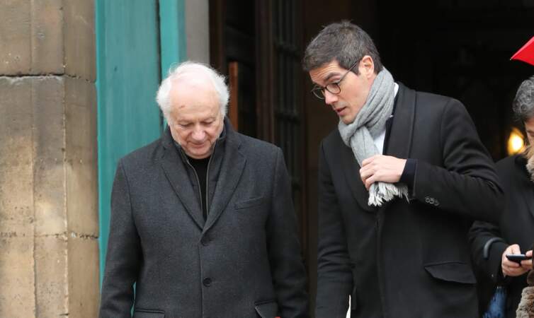 Jean-Marie Cavada et Mathieu Gallet ont eux aussi été aperçus à la sortie de l'église Saint-Eustache, pour les obsèques d'Hervé Bourges