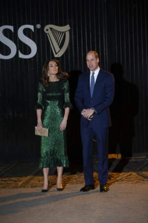 C'est la deuxième tenue verte, couleur de l'Irlande, qu'arbore Kate Middleton à Dublin ce 3 mars