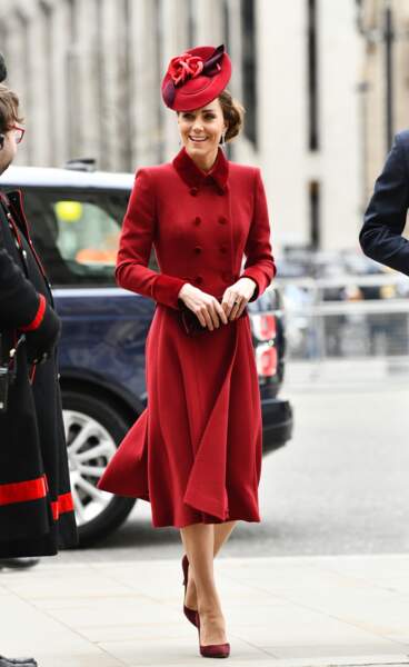 Kate Middleton recycle un de ses manteaux favoris Catherine Walker