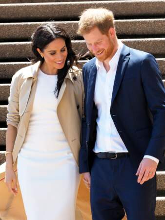 Le 16 octobre 2018, en Australie, le prince Harry et Meghan Markle misent sur le blanc immaculé. 