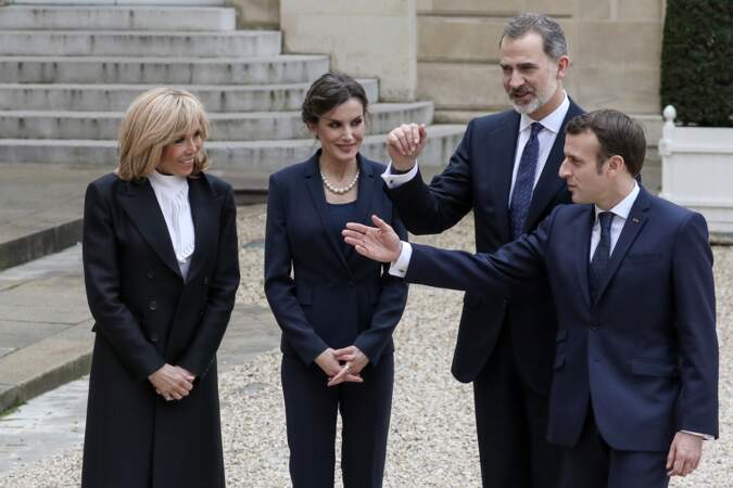 Brigitte Macron et Emmanuel Macron reçoivent le roi et la reine d'Espagne