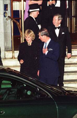 Le prince Charles et Camilla Parker Bowles à Londres, le 27 janvier 1999