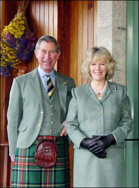 Charles et Camilla sur la photo officielle annonçant leurs fiançailles, en février 2005