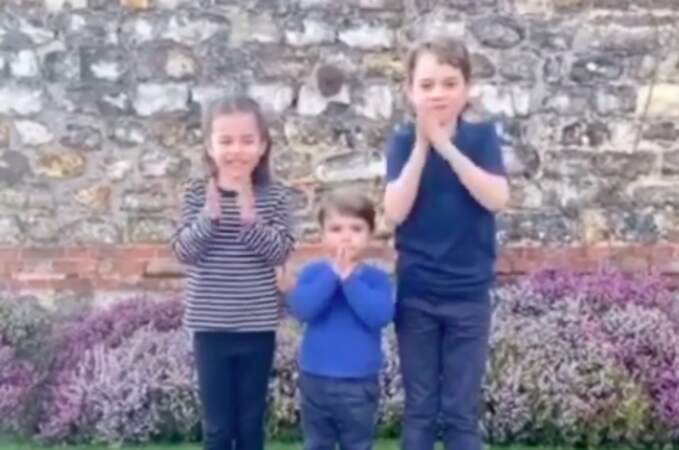 George, Charlotte et Louis ont applaudi les professionnels de santé, sur une vidéo Instagram publiée sur le compte Kensington Palace. 