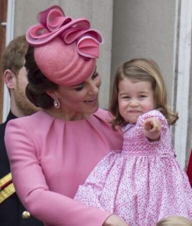 En juin 2017, la princesse et sa maman étaient toutes les deux en rose, pour la parade "Trooping The Colour" au palais de Buckingham, à Londres.