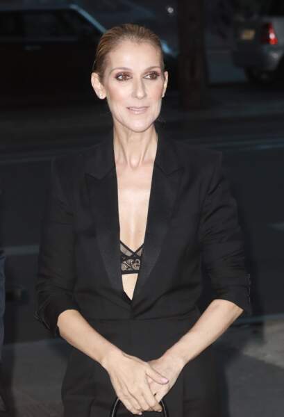 Céline Dion : quittant le l'hôtel Royal Monceau à Paris en juillet 2017