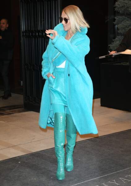 Céline Dion : total look turquoise à New York en novembre 2019