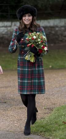 Kate Middleton en manteau tartan en décembre 2017.