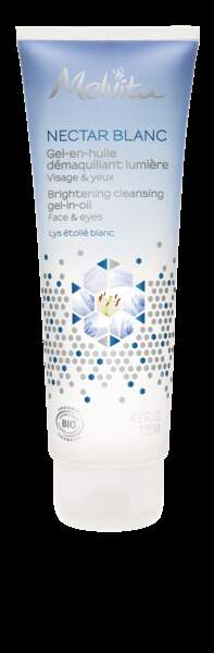 Une texture étonnante : Gel en huile démaquillant lumière Nectar Blanc, Melvita, 125 ml, 16,90€, melvita.fr, pharmacies, mademoiselle bio.