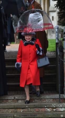 La reine Elizabeth II d'Angleterre à la messe de Noël en 2015