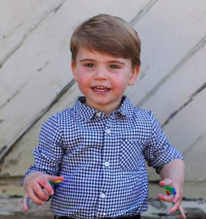 Le petit prince va ainsi fêter son deuxième anniversaire confiné avec sa famille dans le manoir de Anmer Hall.