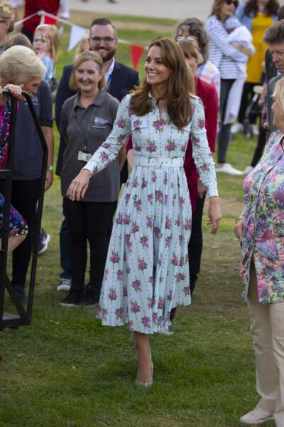 Kate Middleton collectionne les robes fleuries comme ce modèle Aurora d'Emilia Wickstead, ici le 10 septembre 2019. 