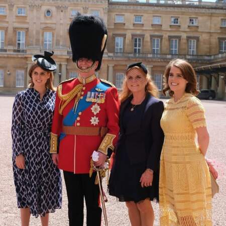 La princesse Eugénie avec ses parents le duc et la duchesse d'York, et sa soeur Béatrice le 1er juin 2019 à Londres