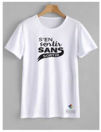T-shirt "s'en sortir sans sortir" - Disponible en plusieurs modèles, 25€, de la marque TRIAAANGLES en collaboration avec Marie Terry