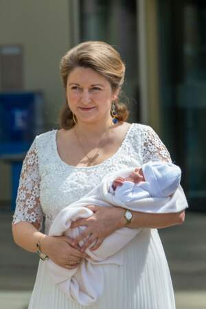 Stephanie de Luxembourg a accouché le 10 mai dernier, tôt dans la matinée. Son fils Charles pesait 3,190 kg à la naissance. 