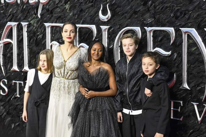 Angelina Jolie avec Vivienne, Zahara, Shiloh et Knox Leon  à Londres, le 9 octobre 2019.