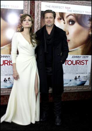 Angelina Jolie ultra glamour avec Brad Pitt.