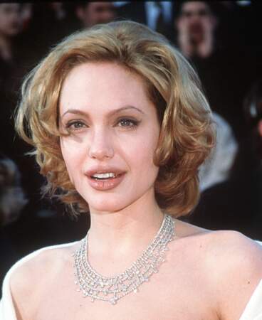 Angelina Jolie en 1990