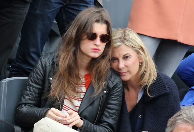 2014 : Michèle Laroque, toujours très tendre et complice avec sa fille Oriane Deschamps.