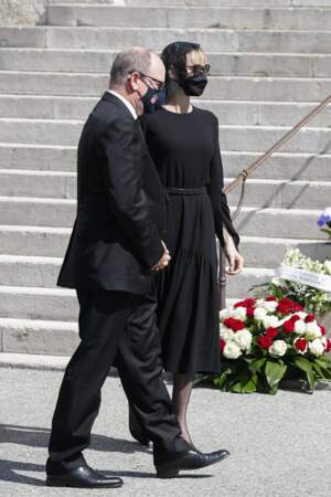 Le prince Albert II de Monaco a assisté aux funérailles de la baronne de Massy, avec son épouse Charlene. 