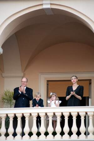 Le prince Albert II de Monaco, son épouse Charlene, ainsi que leurs deux enfants, Gabriella et Jacques, ont célébré ce 23 juin la Saint-Jean. 