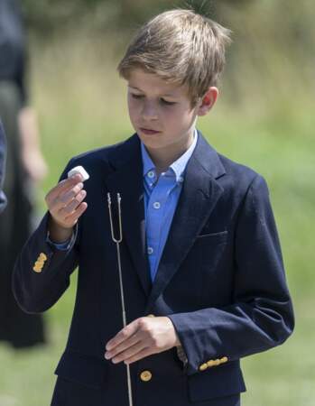 James Mountbatten-Windsor, le fils du prince Edward et de Sophie de Wessex en visite au zoo en 2019.