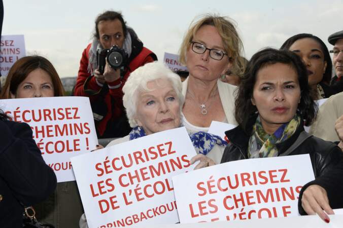 Charlotte Valandrey, Line Renaud, Claude Chirac et Saïda Jawad, à la Marche des femmes, place du Trocadéro, à Paris, le 13 mai 2014. 