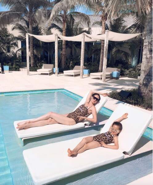 Le top model Coco Rocha et sa fille Ioni Conran dans le modèle iconique de Natayakim