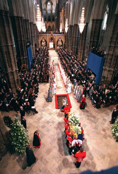 De nombreuses personnalités présentes pour un dernier adieu à Lady Diana