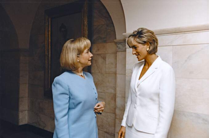 Lady Diana rencontre Hillary Clinton