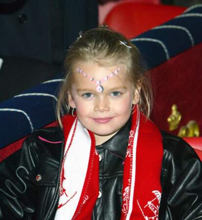 Camille Gottlieb, petite blondinette de 6 ans, et déjà présente au festival du Cirque en 2004.