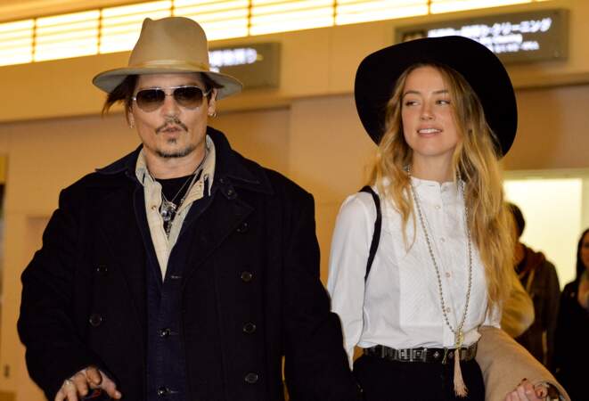 La bataille judiciaire fait rage entre Amber Heard et son ex-époux Johnny Depp en cet été 2020. Après un divorce houleux, les deux stars s'affrontent devant la justice et lavent leur linge (très) sale en public.