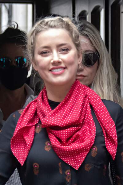 Amber Heard à son arrivée à la cour royale de justice à Londres, pour le procès en diffamation contre le magazine The Sun Newspaper, le 15 juillet 2020. 