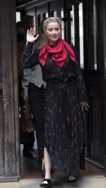 Amber Heard à son arrivée à la cour royale de justice à Londres, pour le procès en diffamation contre le magazine The Sun, le 15 juillet 2020. 