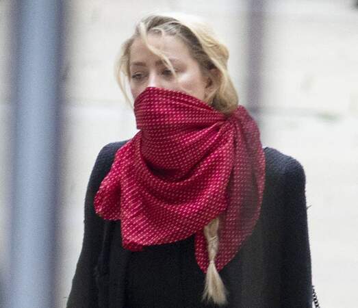 Amber Heard à son arrivée à la cour royale de justice à Londres, pour le procès en diffamation contre le magazine The Sun, le 13 juillet 2020. 