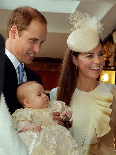 le prince George le jour de son baptême, le 23 octobre 2013 . 