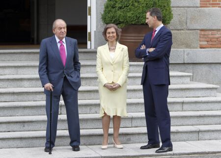 Felipe VI aux côtés de ses parents Juan Carlos Ier et la reine Sofia.