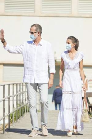 Le roi Felipe VI d'Espagne et la reine Letizia sont allés à la Nécropole punique de Puig des Molins, à Ibiza le 17 août 2020.