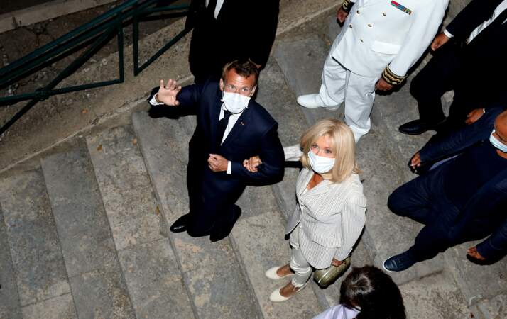 Brigitte et Emmanuel Macron ont quitté Bormes-les-Mimosas en fin de journée